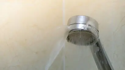 Can a Leaking Shower Head Affect Water Pressure?