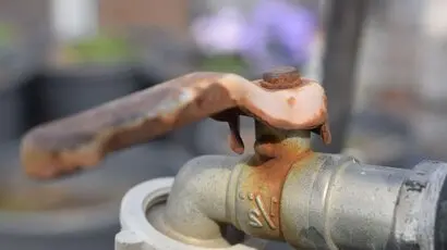 Turning Off the Water Supply During a Pipe Burst