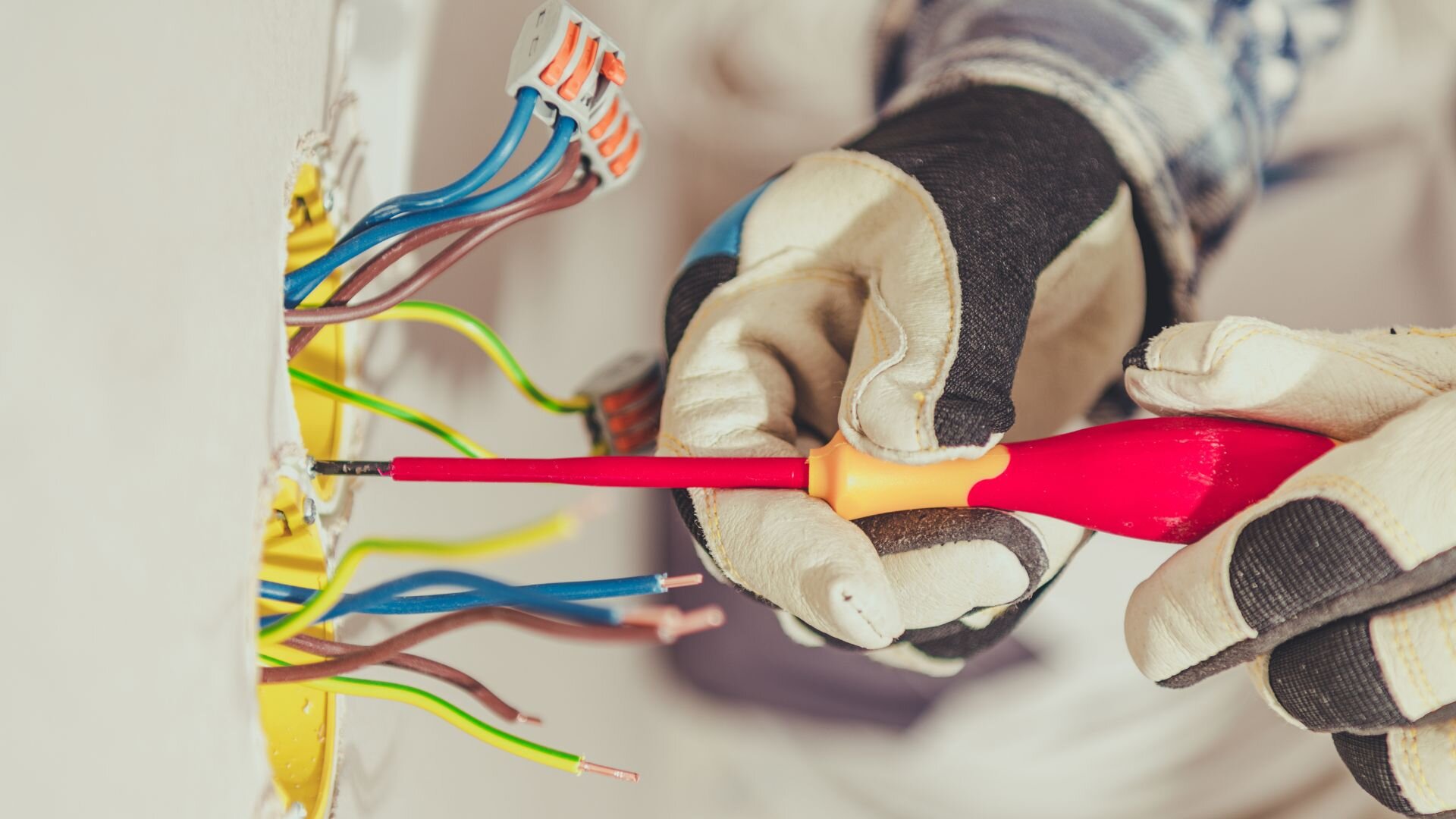 Navigating Commercial Electrical Codes and Standards In Melbourne‐ WP