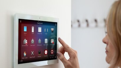 Benefits of Smart Home Technology in Electrical Renovations